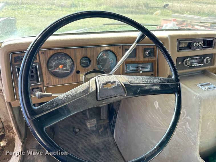 image for item LR9500 1976 Coachmen Chevy Van 30 RV