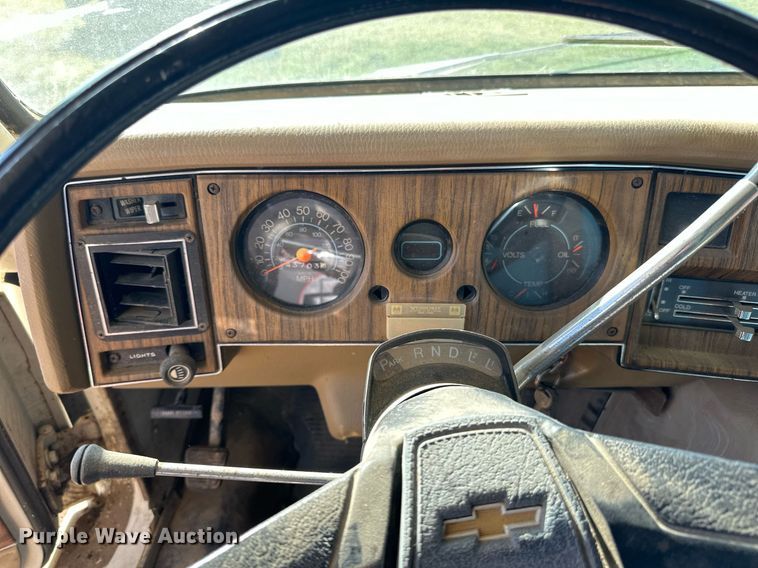 image for item LR9500 1976 Coachmen Chevy Van 30 RV