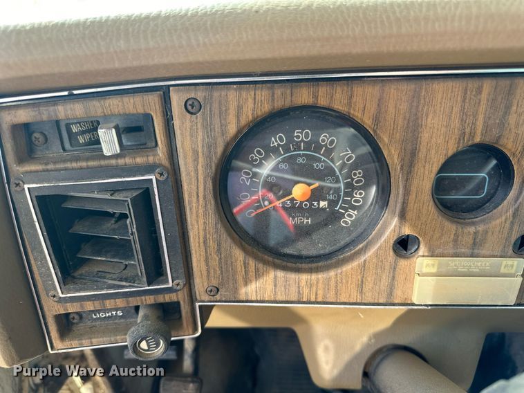 image for item LR9500 1976 Coachmen Chevy Van 30 RV