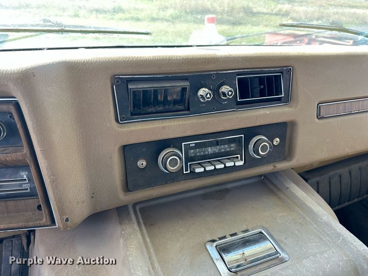 image for item LR9500 1976 Coachmen Chevy Van 30 RV