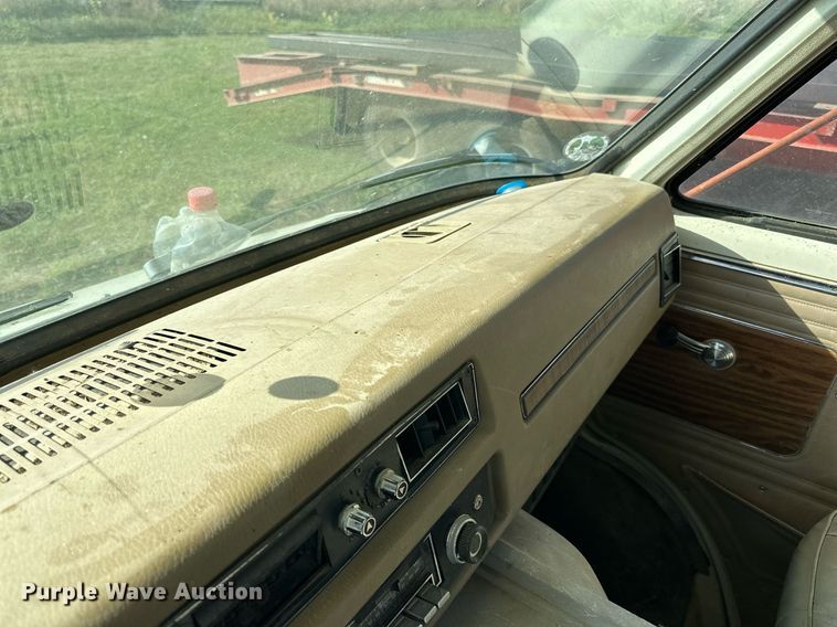 image for item LR9500 1976 Coachmen Chevy Van 30 RV