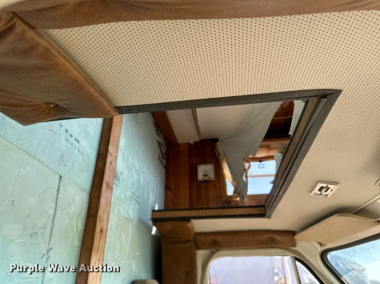 image for item LR9500 1976 Coachmen Chevy Van 30 RV