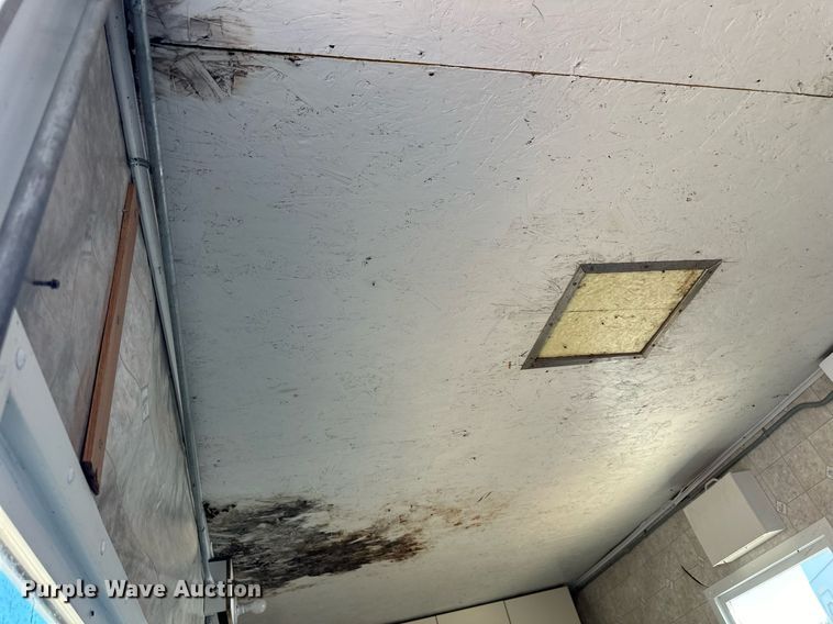 image for item LR9500 1976 Coachmen Chevy Van 30 RV