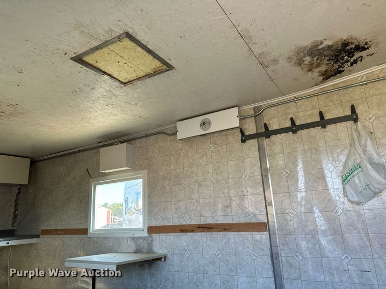 image for item LR9500 1976 Coachmen Chevy Van 30 RV