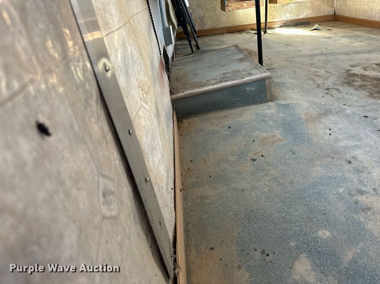 image for item LR9500 1976 Coachmen Chevy Van 30 RV