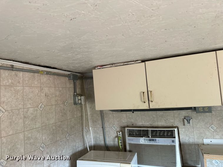 image for item LR9500 1976 Coachmen Chevy Van 30 RV