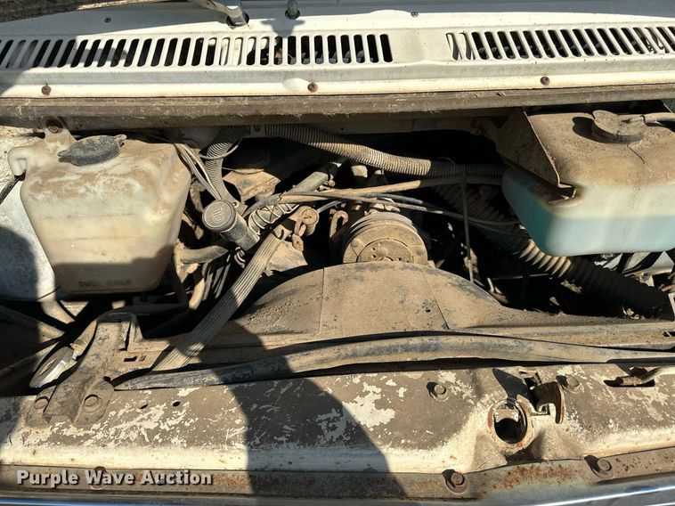 image for item LR9500 1976 Coachmen Chevy Van 30 RV