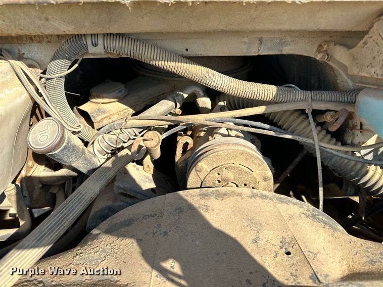 image for item LR9500 1976 Coachmen Chevy Van 30 RV