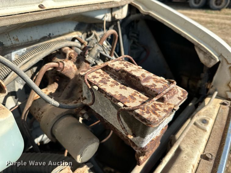 image for item LR9500 1976 Coachmen Chevy Van 30 RV