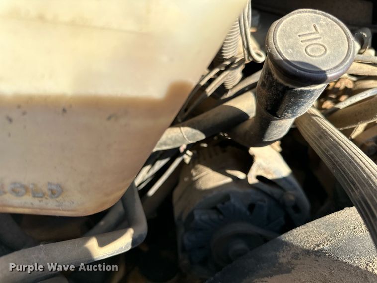 image for item LR9500 1976 Coachmen Chevy Van 30 RV