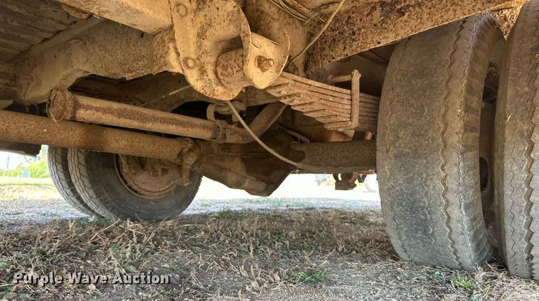 image for item LR9500 1976 Coachmen Chevy Van 30 RV