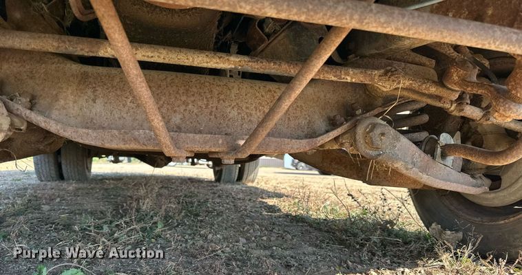 image for item LR9500 1976 Coachmen Chevy Van 30 RV