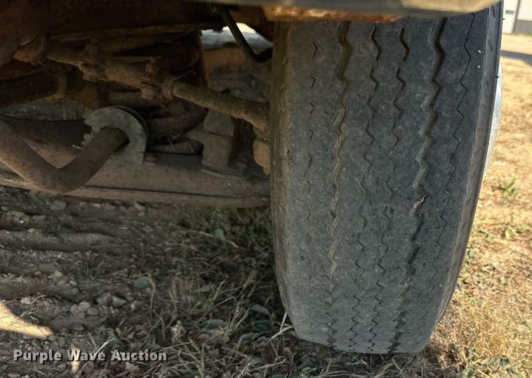 image for item LR9500 1976 Coachmen Chevy Van 30 RV