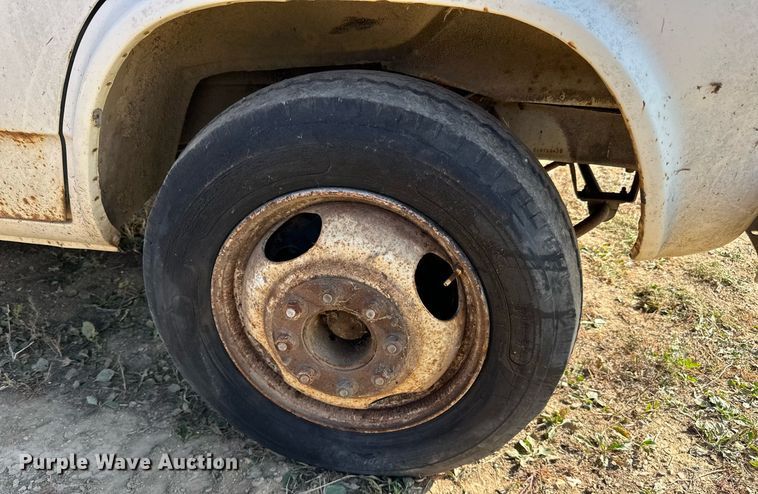 image for item LR9500 1976 Coachmen Chevy Van 30 RV