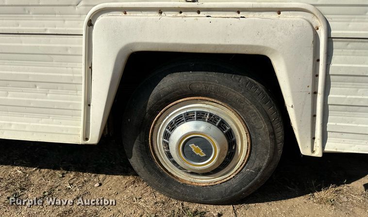 image for item LR9500 1976 Coachmen Chevy Van 30 RV