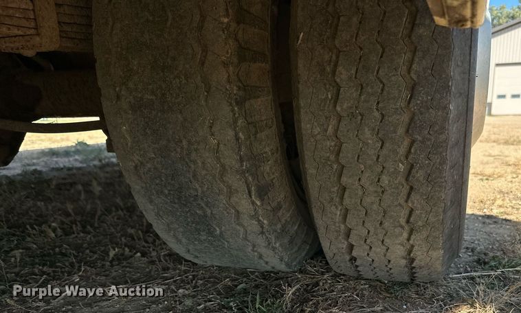 image for item LR9500 1976 Coachmen Chevy Van 30 RV