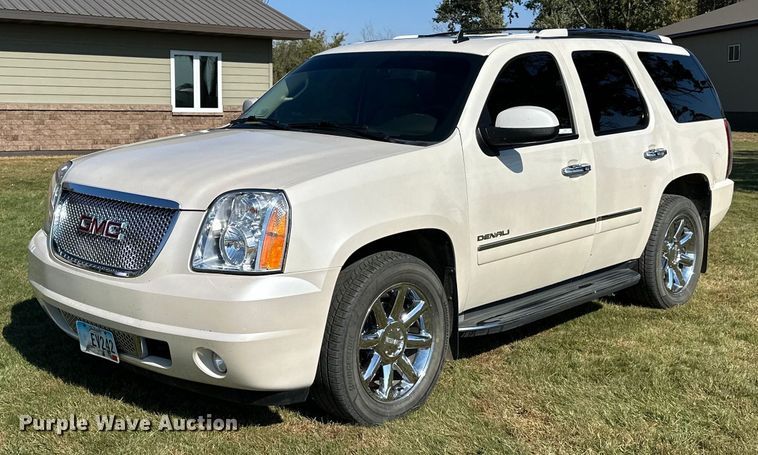 image for item LR9501 2011 GMC  Yukon Denali SUV