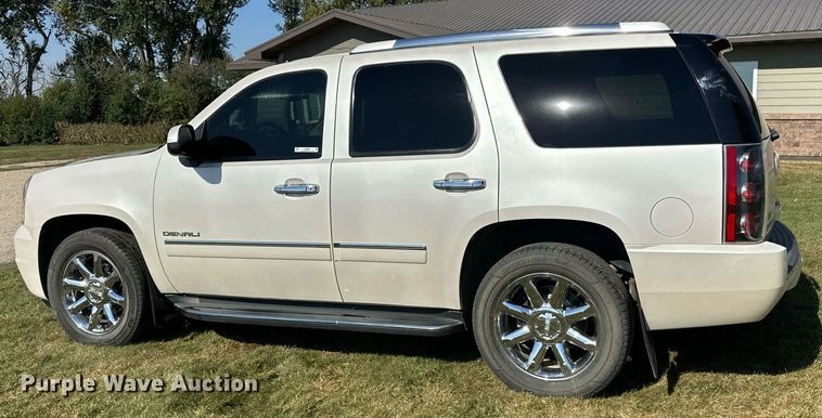 image for item LR9501 2011 GMC  Yukon Denali SUV