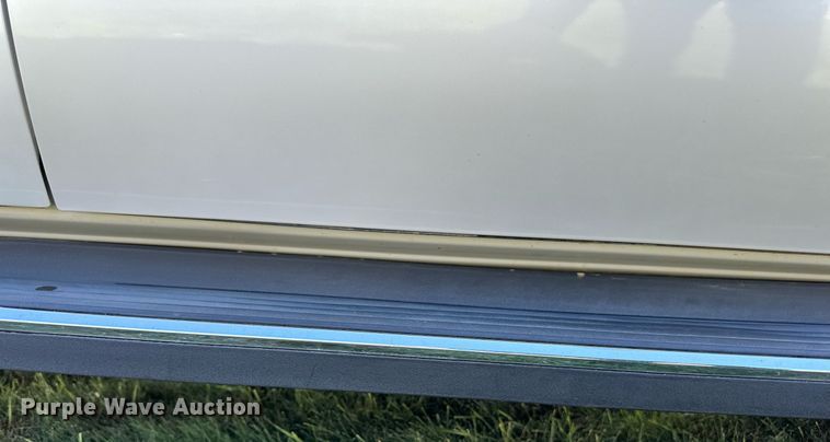 image for item LR9501 2011 GMC  Yukon Denali SUV