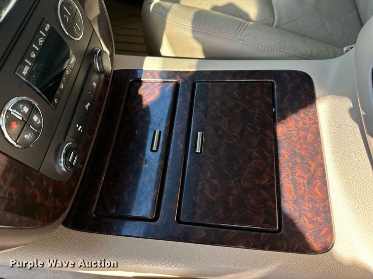 image for item LR9501 2011 GMC  Yukon Denali SUV