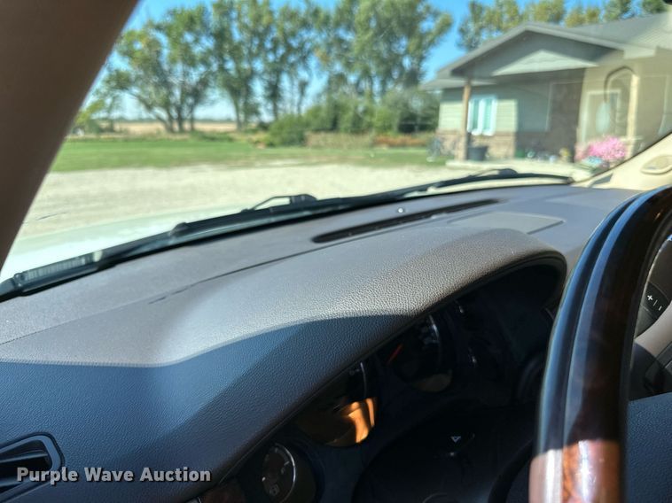 image for item LR9501 2011 GMC  Yukon Denali SUV