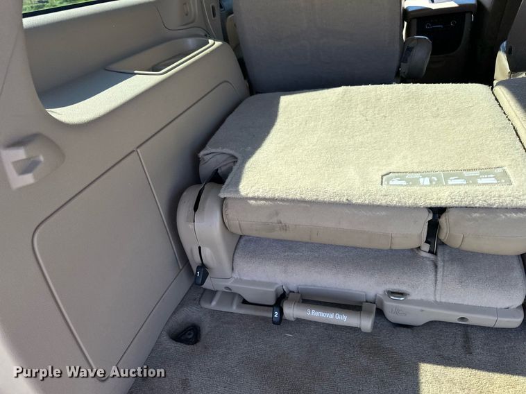 image for item LR9501 2011 GMC  Yukon Denali SUV