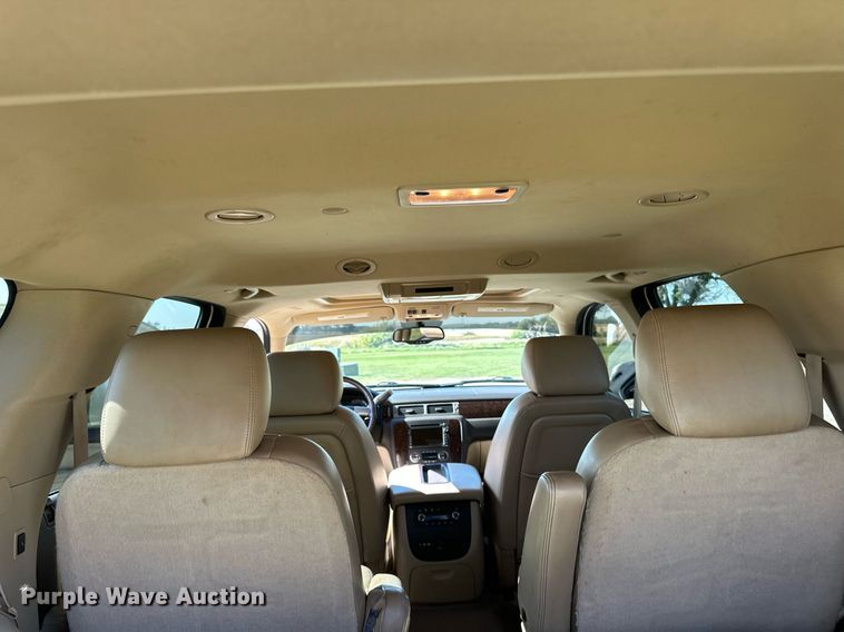 image for item LR9501 2011 GMC  Yukon Denali SUV