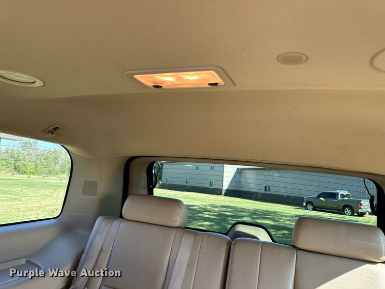 image for item LR9501 2011 GMC  Yukon Denali SUV