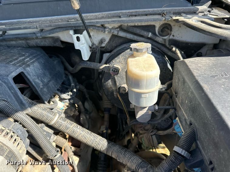 image for item LR9501 2011 GMC  Yukon Denali SUV