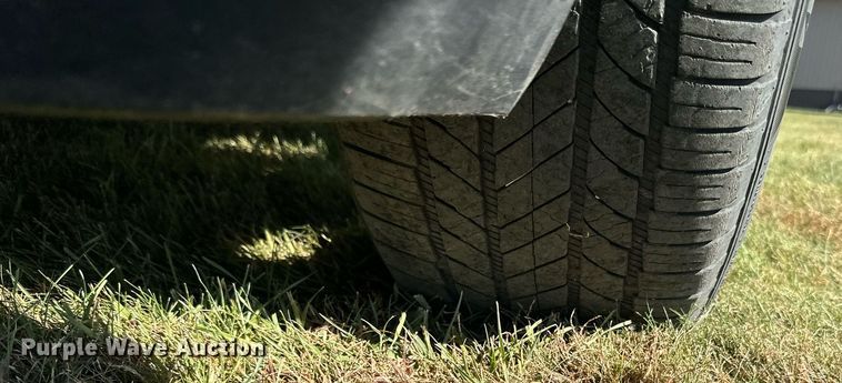 image for item LR9501 2011 GMC  Yukon Denali SUV