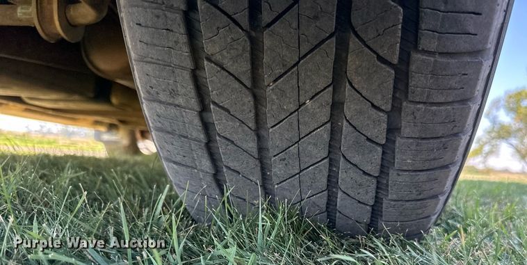 image for item LR9501 2011 GMC  Yukon Denali SUV