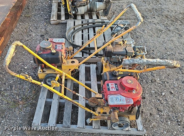 image for item LW9942 Concrete equipment 