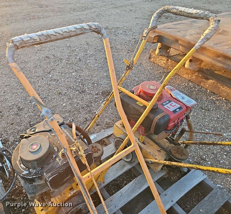 image for item LW9942 Concrete equipment 