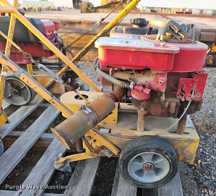 image for item LW9942 Concrete equipment 