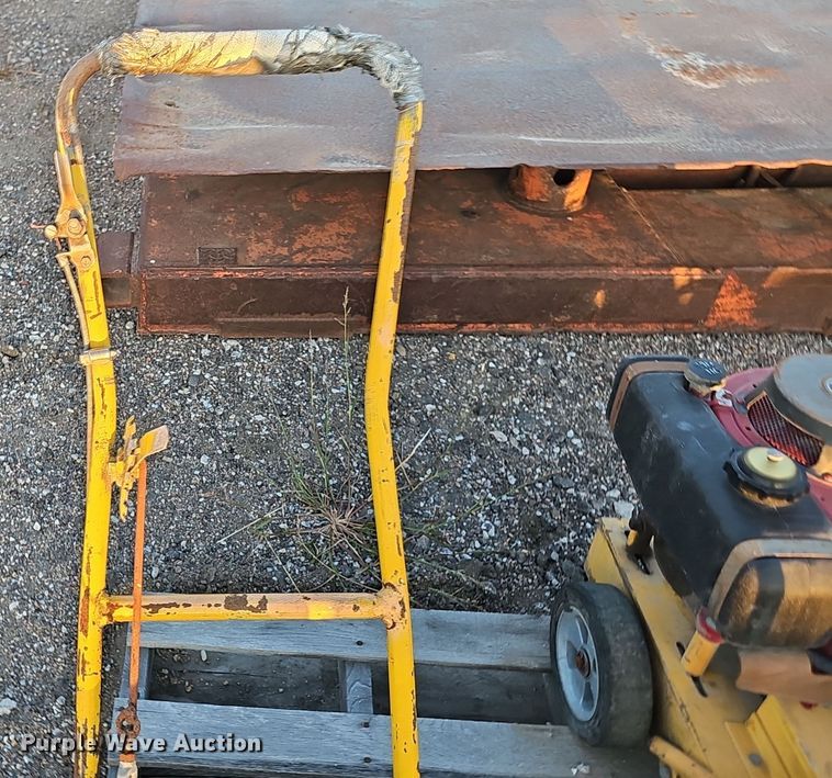 image for item LW9942 Concrete equipment 