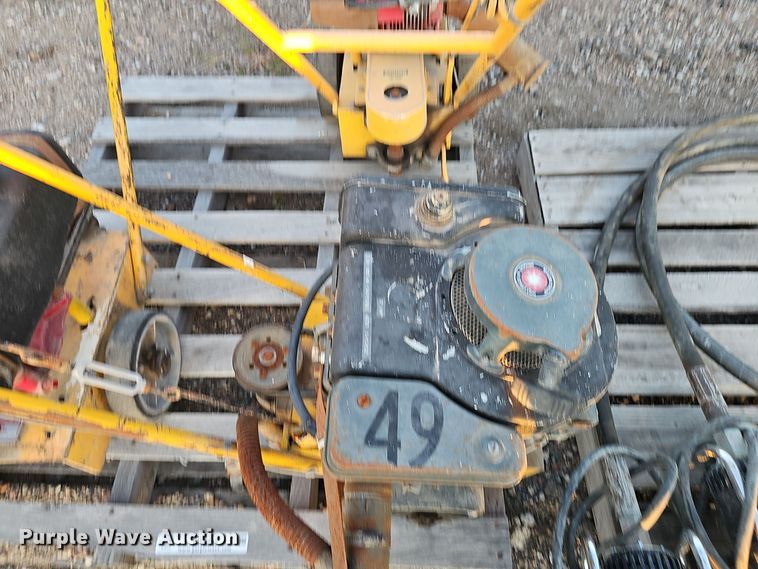 image for item LW9942 Concrete equipment 