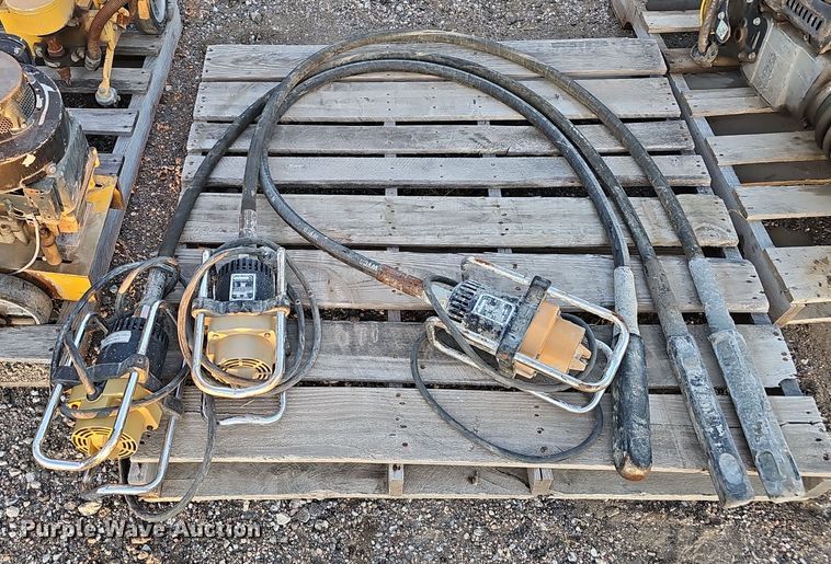 image for item LW9942 Concrete equipment 