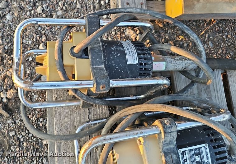 image for item LW9942 Concrete equipment 