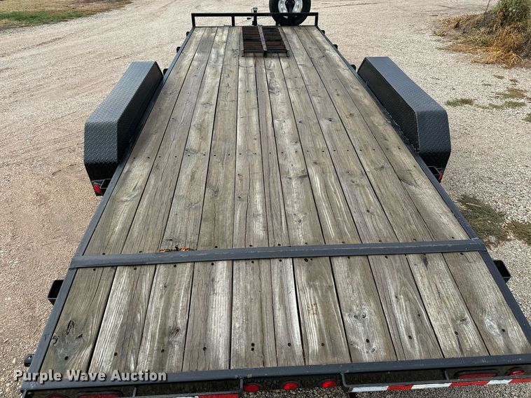 image for item MV9186 2017 PJ CE202 equipment trailer