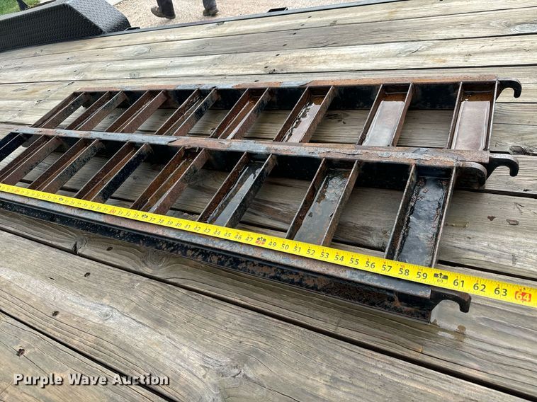 image for item MV9186 2017 PJ CE202 equipment trailer