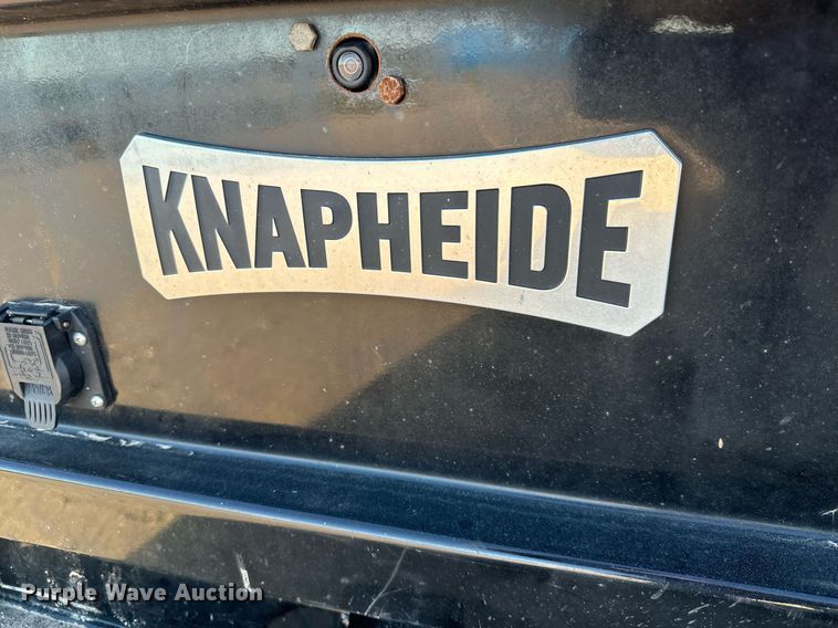 image for item MV9230 2020 Chevrolet  Silverado 5500HD Crew Cab flatbed truck