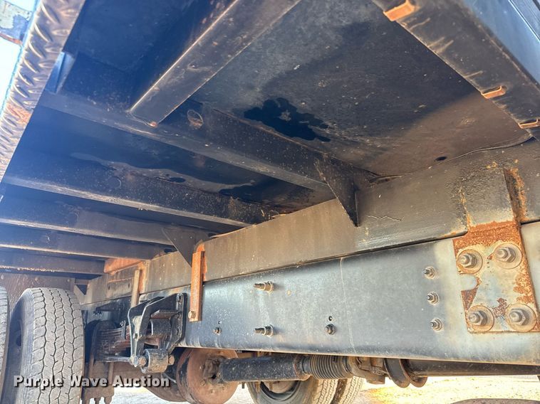 image for item MV9230 2020 Chevrolet  Silverado 5500HD Crew Cab flatbed truck