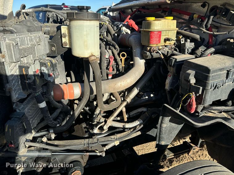 image for item MV9230 2020 Chevrolet  Silverado 5500HD Crew Cab flatbed truck