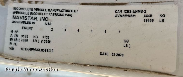 image for item MV9230 2020 Chevrolet  Silverado 5500HD Crew Cab flatbed truck