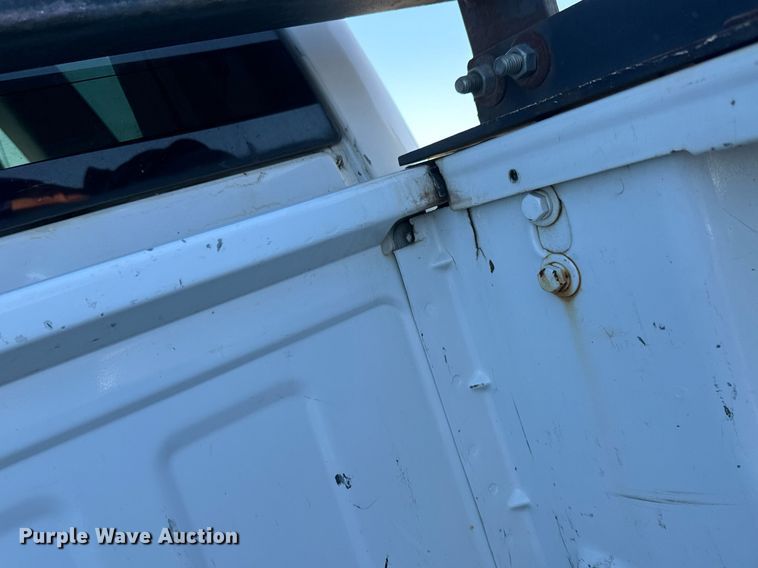 image for item MV9258 2000 Chevrolet  Silverado 1500  Ext. Cab pickup truck