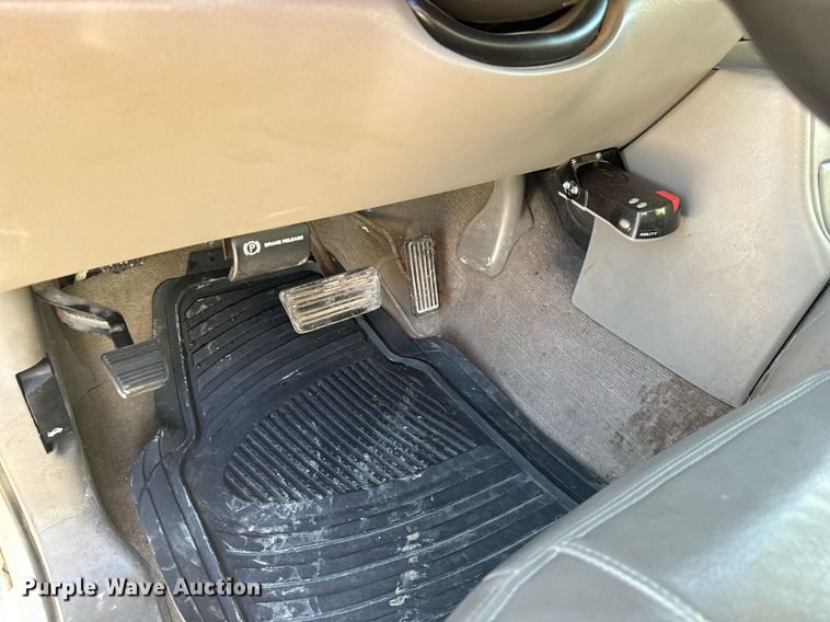 image for item MV9258 2000 Chevrolet  Silverado 1500  Ext. Cab pickup truck