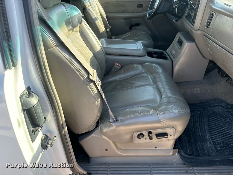 image for item MV9258 2000 Chevrolet  Silverado 1500  Ext. Cab pickup truck