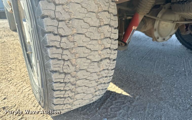 image for item MV9258 2000 Chevrolet  Silverado 1500  Ext. Cab pickup truck