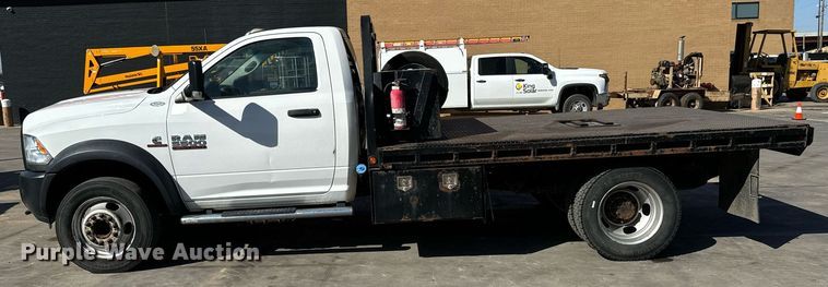 image for item MV9271 2017 Dodge  Ram 5500HD flatbed truck