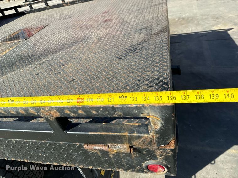 image for item MV9271 2017 Dodge  Ram 5500HD flatbed truck